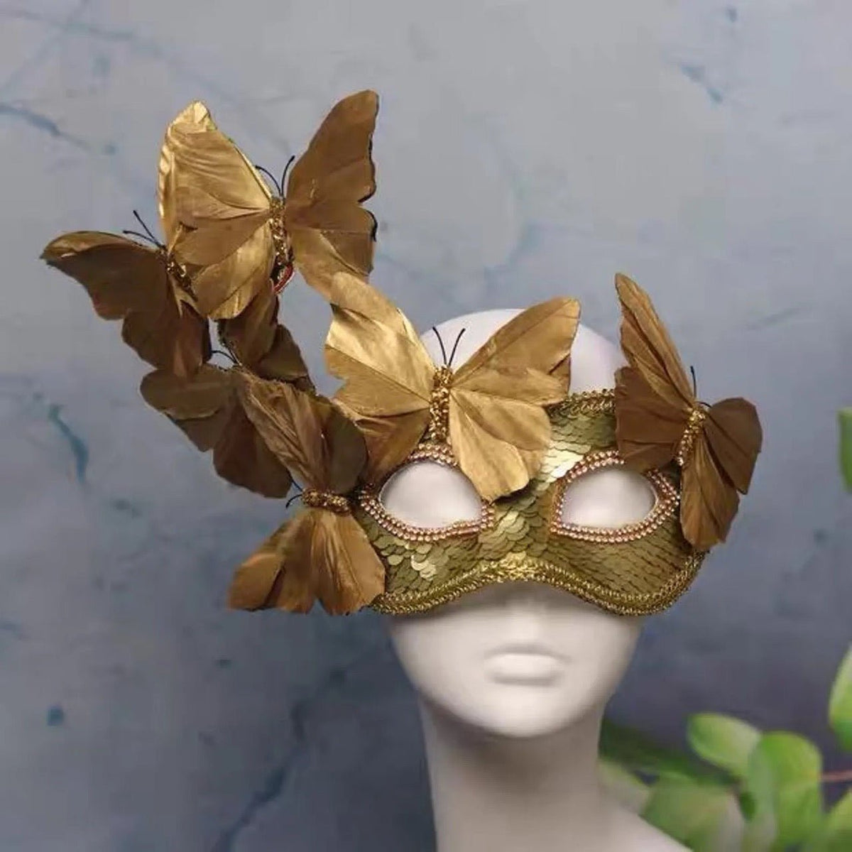 Gold Butterfly Masquerade Mask - EclipseAdorn