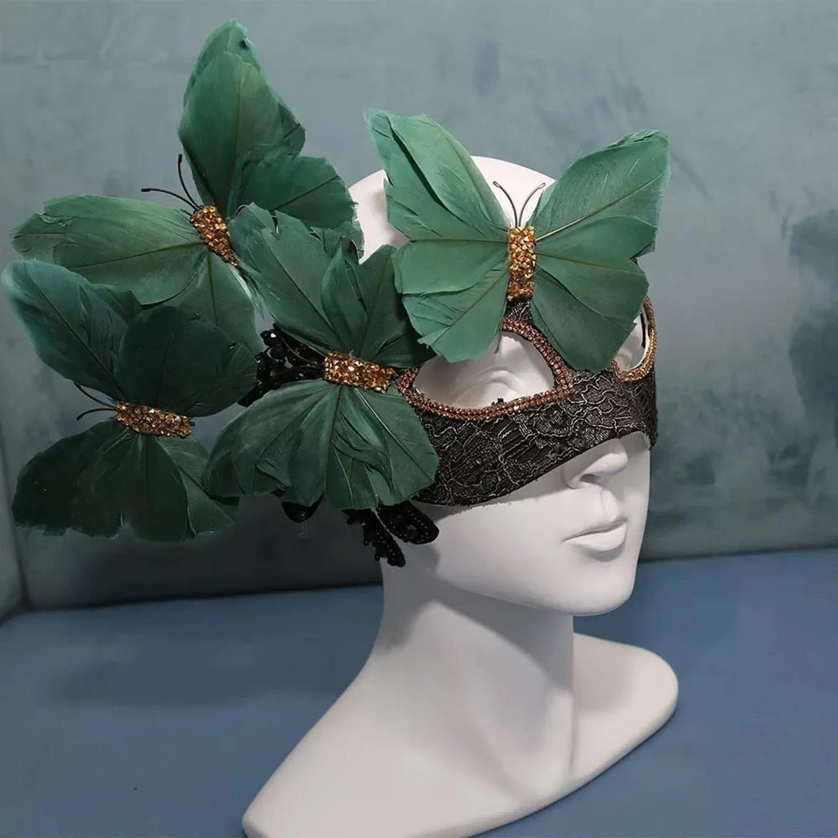 Gold Butterfly Masquerade Mask - EclipseAdorn