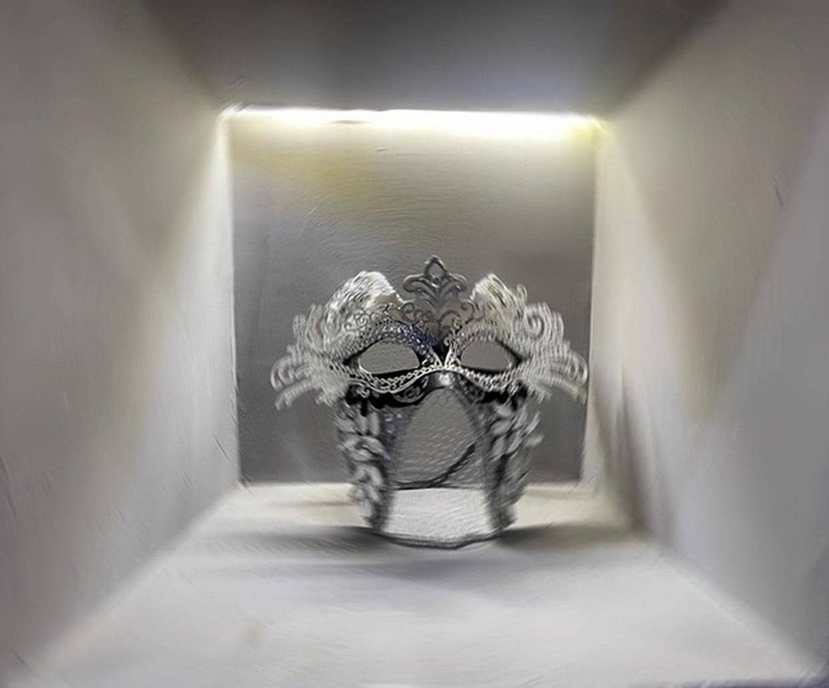Additional handmade details of the Silver Crystal Masquerade Mask