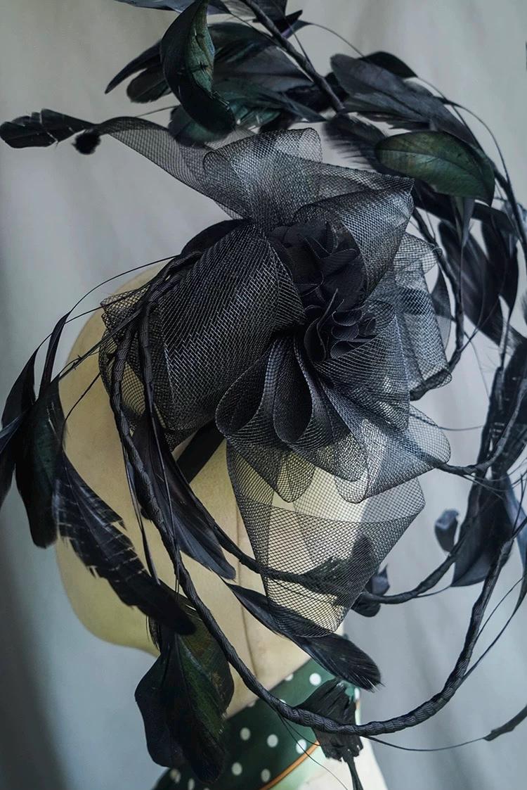 Carefully made fascinator by EclipseAdorn