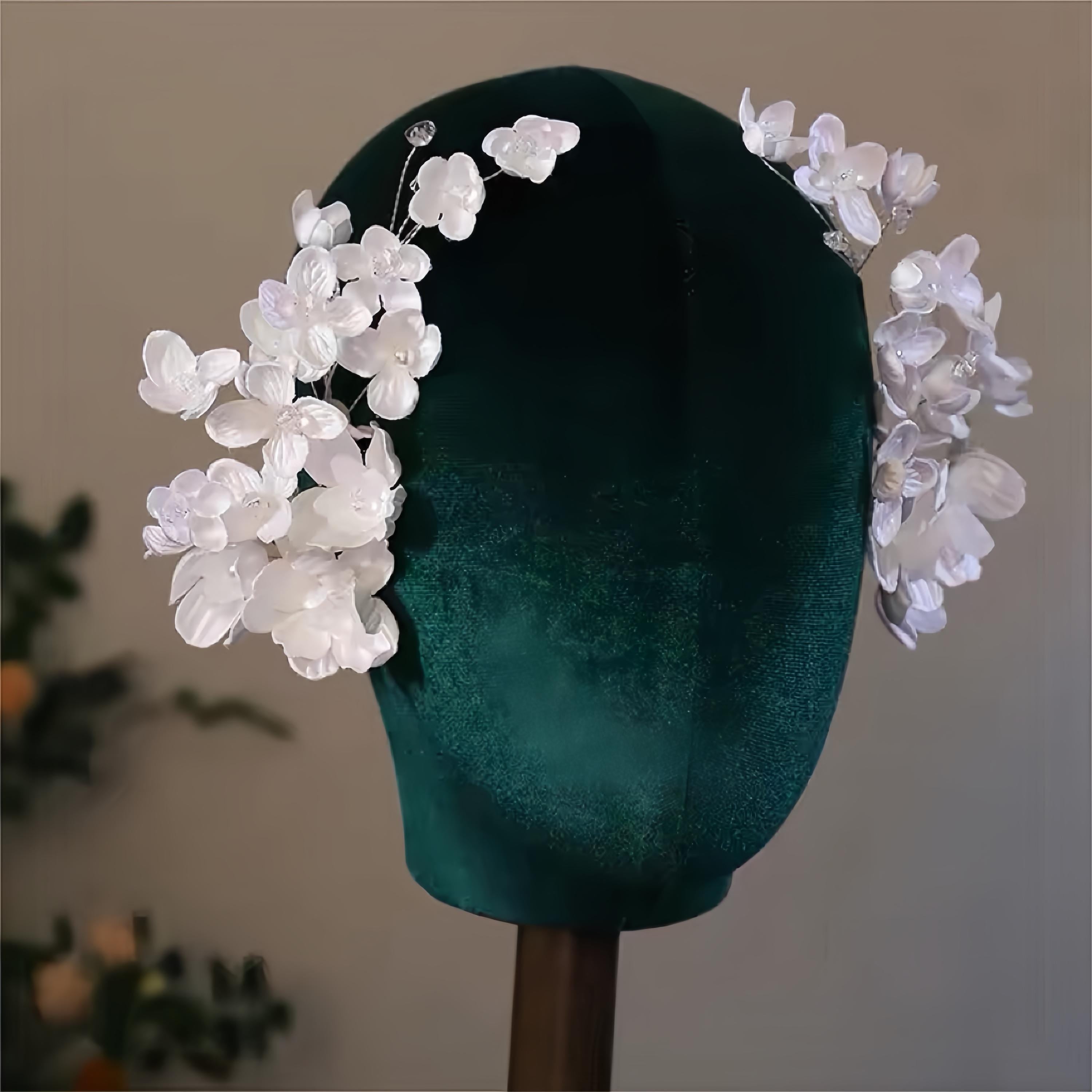 Carefully made hair clip by EclipseAdorn