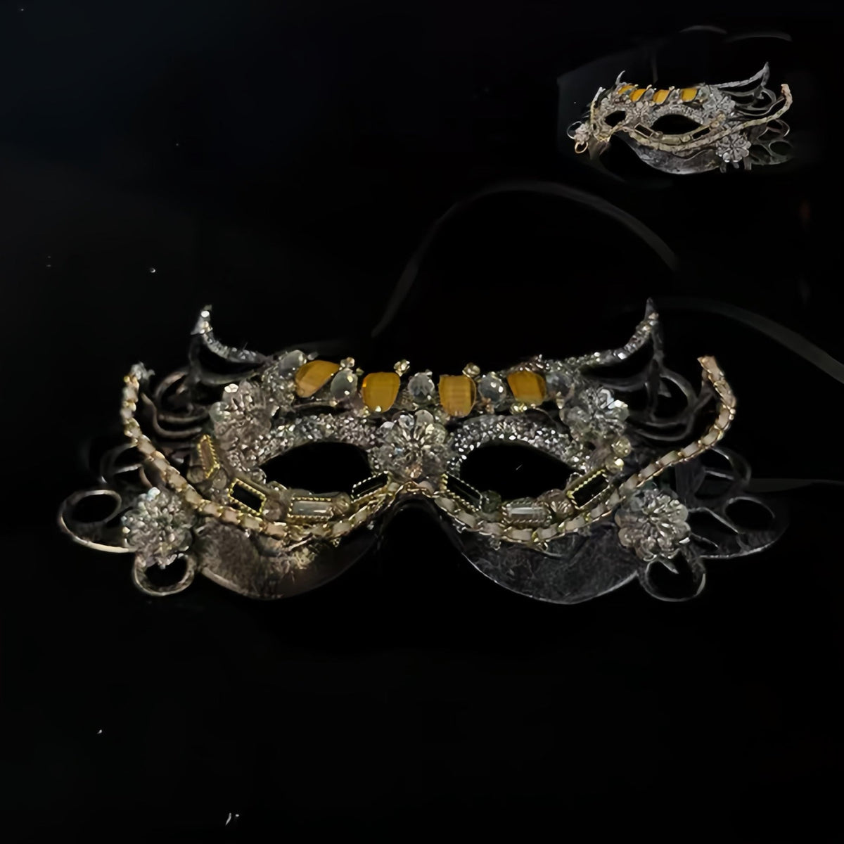Silver Sparkly Crystal Masquerade Mask Masquerade Mask variant_title - EclipseAdorn