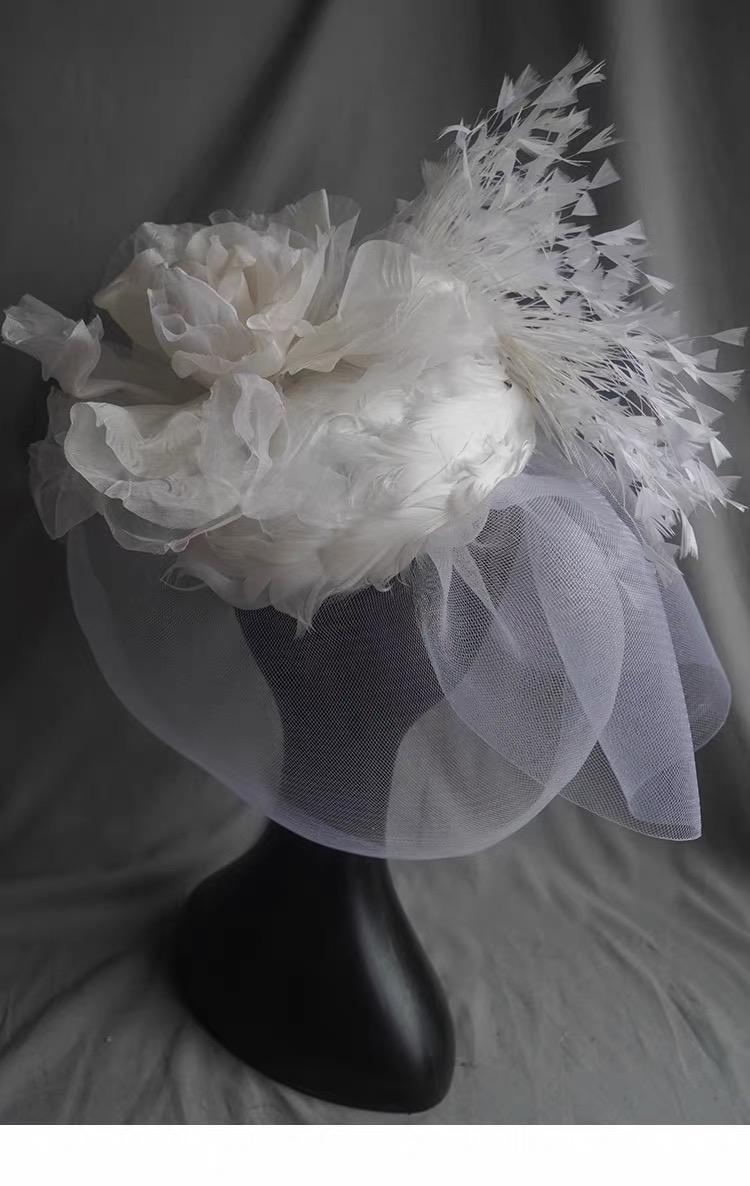 White Floral Fascinator Fascinator variant_title - EclipseAdorn