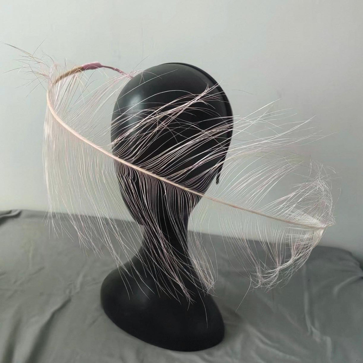 White Ostrich Feather Minimalist Avant Garde Headpiece Decorative Headpiece variant_title - EclipseAdorn